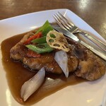 中国料理 隆 - ナイフとフォークで食べるのが宮崎県のチキン南蛮　(味のおぐら)と似てます