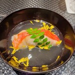 Sushi Asahi - お椀は金目鯛、金目鯛の骨、鰹と昆布から取った出汁に針柚子、木の芽