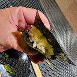 Sushi Asahi - 切りたてのシャリを海苔に乗せて