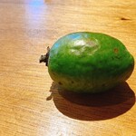 MAISON INCO - チキンのチーズソースに使われている果物だそう(名前失念)