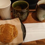 オブスキュラ コーヒー ロースターズ 本通 - エスプレッソ（450円・やわらぎ水付き）、今日のコーヒー（420円）、カドナのスコーン（プレーン）