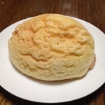 パン工場 - メープルメロンパン