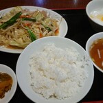 莉佳飯店 - 