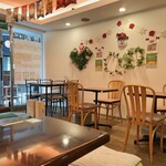 フレンチトースト&パンケーキ専門店 ワンズ・ハウス 本町 - 店内♪