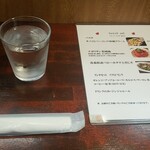 キッチン ブルー グローブ - テーブルセット、パスタ食べてないなぁ？