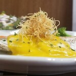 キッチン ブルー グローブ - 今日もカダイフが山盛り！