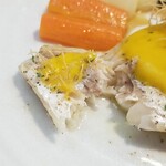 キッチン ブルー グローブ - 南瓜のクリームソースを乗せます