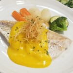 キッチン ブルー グローブ - 反対側から、柚子香る南瓜のクリームソースはたっぷり！