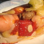 トイット Tiny Bakery - ゴロッと野菜のホットドッグ¥360