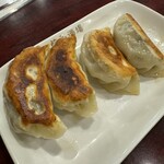 24時間 餃子酒場 - 