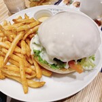 MASAJIRO BURGER the Dish - とろとろチーズSET ¥1,430