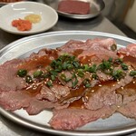 ツラとキモ 炭火焼肉 いわしげ - 