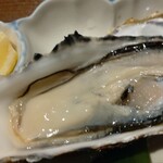 Izakaya Kusachi - サロマ産生牡蠣