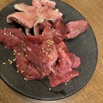 Kuroge Wagyuu Yakiniku Shichikouzan - 