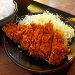 とんかつ 肉料理 麻釉 - 『ロースかつ定食、880円』