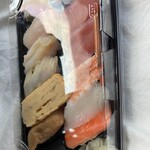 無添くら寿司 - 料理写真:10コ入り。