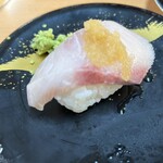 活魚寿司 - ぶりとろ　柚おろし
