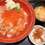 横濱屋本舗食堂 - 