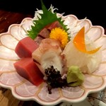 八乃屋 - お刺身盛り合わせ一人前