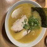 濃厚鶏塩白湯ラーメン ほったて小屋 - 