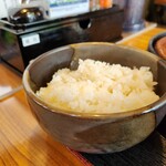 霧の下 - セットのご飯です。