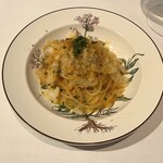 ボッテガ ニック - カラスミと蟹のペペロンチーノ。麺がもちもちでとてもおいしい。