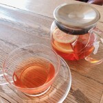 ドッグデプトカフェ - ホットフルーツティー