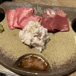 Yakiniku To Kasuudon Ryuunosu - 