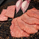 Yakiniku Ushijirushi - 