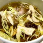 Goden - 黒舞茸と近江黒鶏の昆布水つけ麺 1,200円