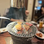 Sumibiyakiniku Junchan - 七輪で焼くタイプ