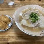 Chuukasoba Kouran - チャーシュー麺（中）￥990 いなり寿司（1皿2個入り）￥180