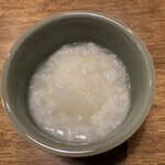 中国料理マスキ - 貝（何だったか忘れました）の出汁で炊いた玉ねぎのおかゆ