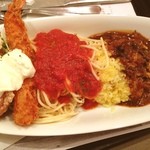 パラッツォ - これでワンコインとは，中々満足度高い(^^)
特にカレーが美味しい(^^)
