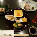 ゆふいんホテル秀峰館 - 先付、前菜、造り（鯛、かんぱち、烏賊）