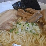 白醤油らーめん中@￥770 メンマ￥200