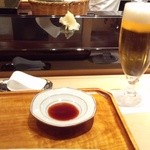 銀座 久兵衛 - 生ビールとガリ～♪(^o^)丿