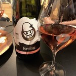 肉とワイン Jinen - オレンジワインをチョイス