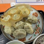 Nyuyoku Hanten - 焼き餃子と水餃子