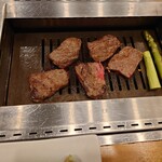 焼肉 成 - アスパラは固かった…