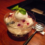 なか田 - ☆幸水梨とミルクのシャーベット＆ブランマンジェ…ブルーベリーソース☆