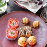 ザ タヴァン グリル＆ラウンジ - 