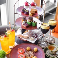 ザ タヴァン グリル＆ラウンジ - 