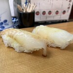 すし雅 - ヒラメとカレイ？