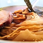 支那そば めでた屋 - 支那そば　ワンタンメン