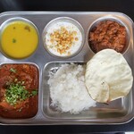 日本一小さなインド家庭料理 ドーン食堂 印度山 - 