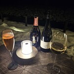 ソノール - 渓流テラスでの乾杯（白ワイン＋ノンアルシャンパン）