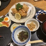 とも舎 - 唐揚げ定食　1320円