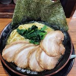 壱角家 - 料理写真:チューシュー麺