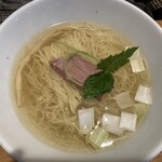 Chuuka Hanten Kinsan - 佐渡あごだし塩麺 950円